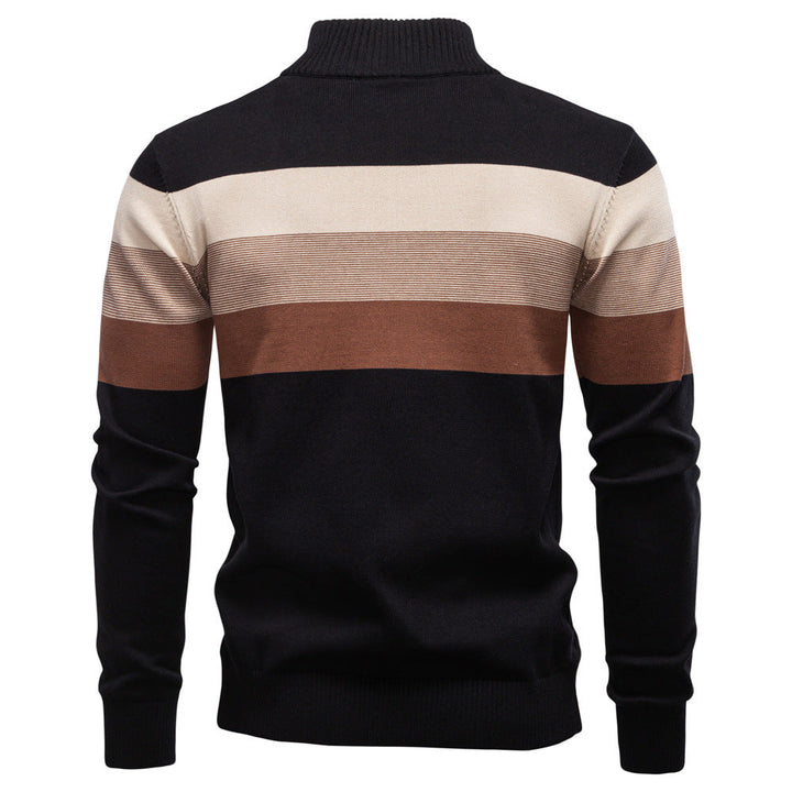 Black-blue colorblock half-zip, men's modern layering sweater, comfortable and stylish.