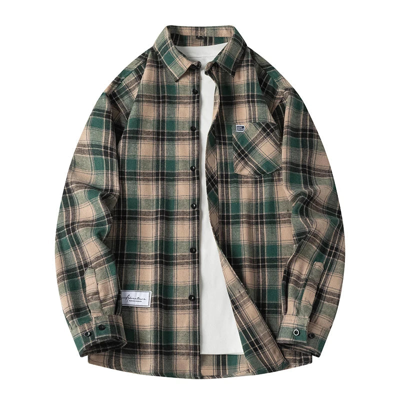 Trendy men's fall fashion plaid flannel shirt, offering effortless style and a relaxed fit.
