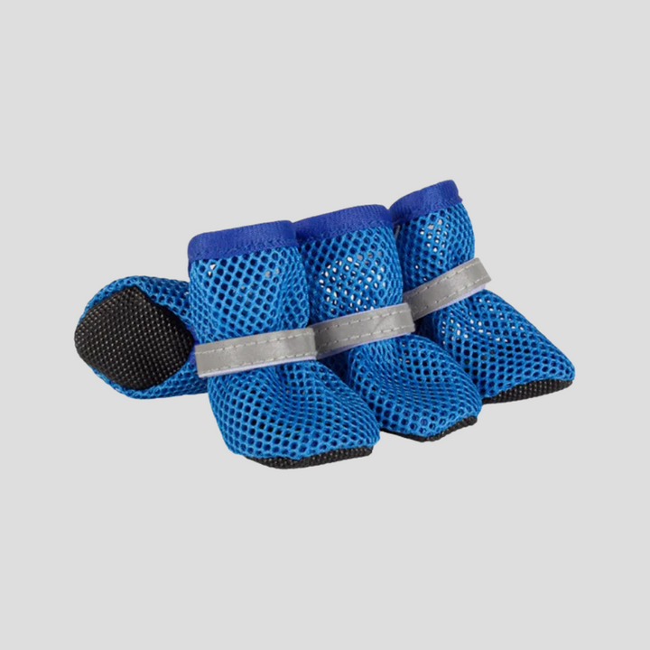 Breathable, comfortable pet paw protection shoes for dogs & cats. Anti-slip pet socks ideal for indoor & outdoor wear.