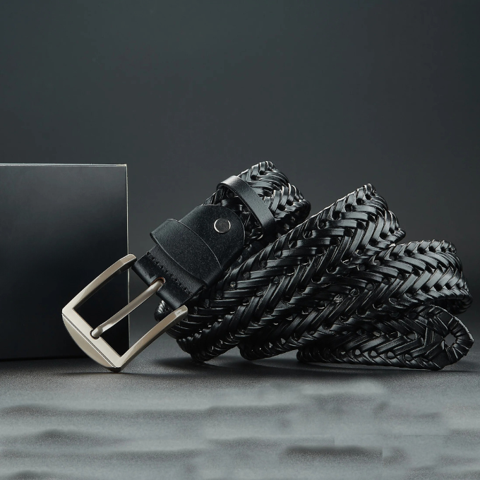 Premium genuine leather men's braided belt, offering a comfortable and long-lasting casual accessory.