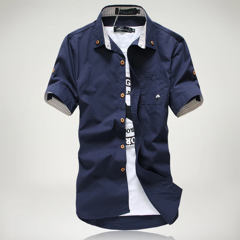 Casual men's fashion short sleeve button-up shirt, chic contrast stitching, ideal for summer outfits.