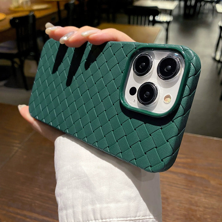 Durable woven texture phone case for women, offers robust smartphone protection.