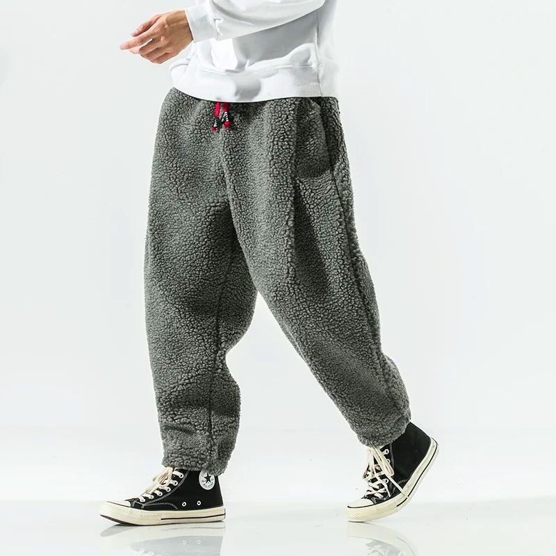 Stylish unisex relaxed fit comfort pants, ideal loungewear & casual winter fashion.