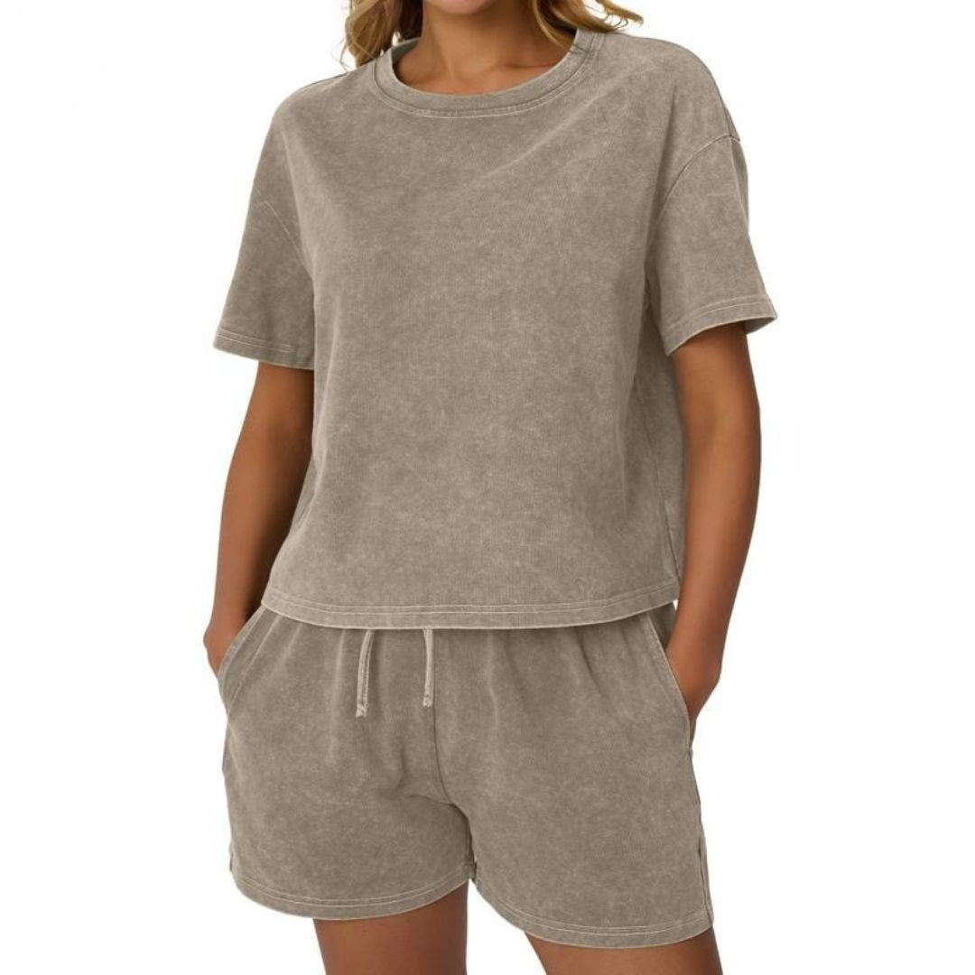 Casual women's athleisure outfit, a relaxed fit cotton lounge set perfect for home or casual outings.