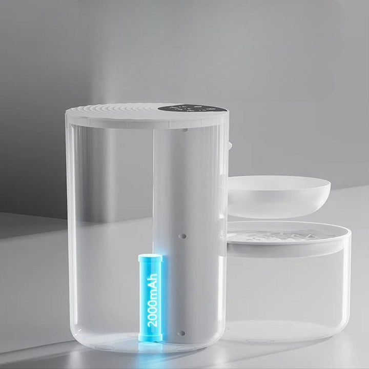 Automatic 3L pet water fountain, featuring a cordless design for convenient pet hydration