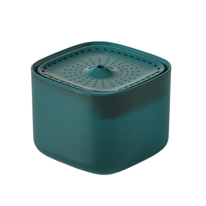 Durable pet water dispenser, 3L capacity with quiet operation and motion sensor technology for optimal pet hydration.