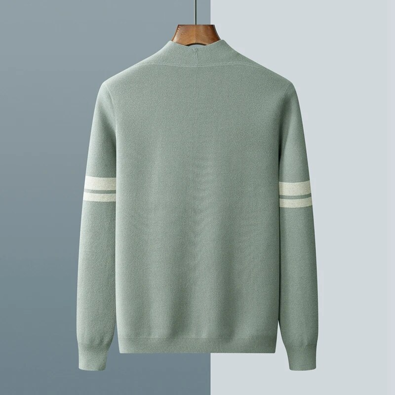 Stylish women's button-front knit cardigan, classic fall/winter layering piece, sophisticated comfort.