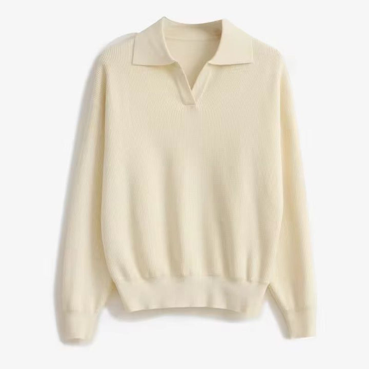 Cozy men's relaxed fit pullover sweater with a stylish collared design. Comfortable long-sleeve top for casual fashion.