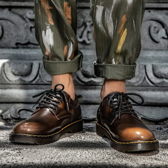 Classic men's genuine leather low-cut casual shoes with a durable design.