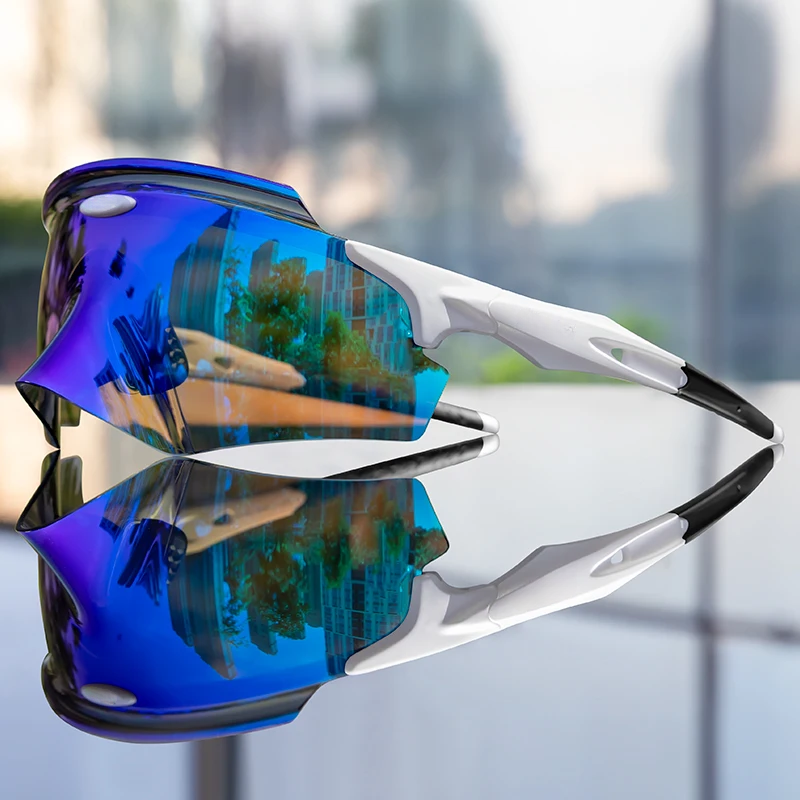 Sleek unisex cycling sunglasses, polarized lenses reduce glare for outdoor sports & biking. Stylish activewear shades.