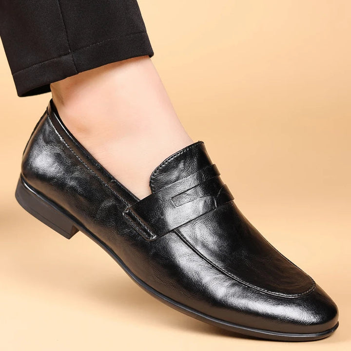 Brown Men's Verona casual loafers, perfect slip-on shoes for everyday comfort.