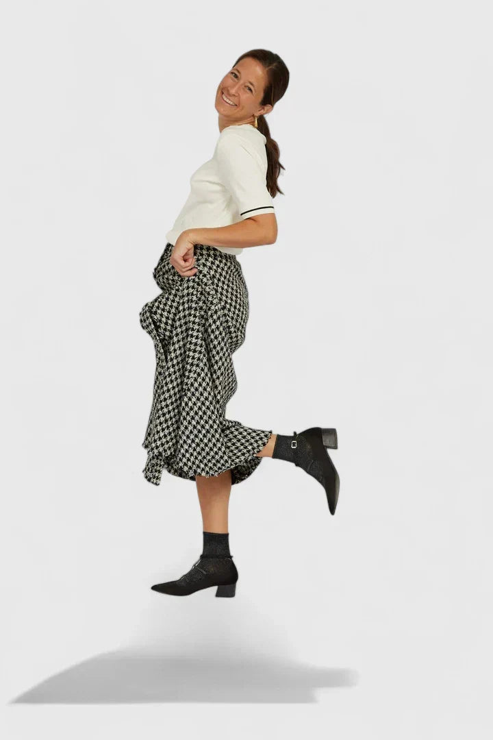 Comfortable women's block heels, 1.6-inch, providing orthopedic support & elegant style.