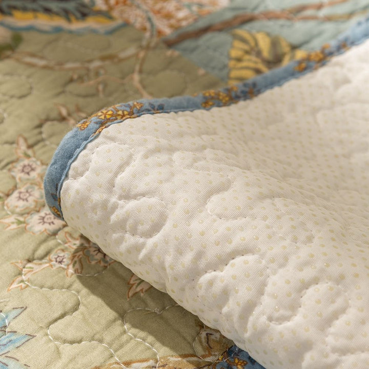 Classic Floral Cotton Sofa Cover with Non-Slip Backing