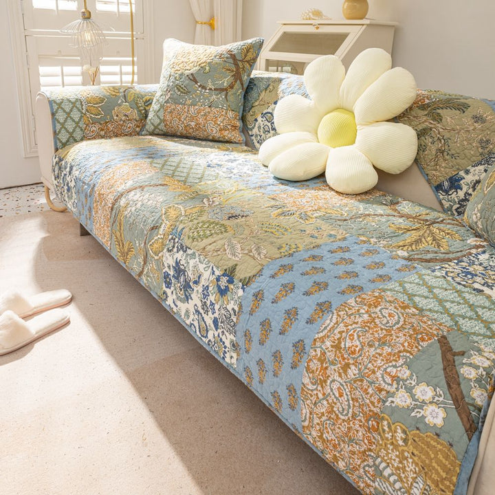 Classic Floral Cotton Sofa Cover with Non-Slip Backing