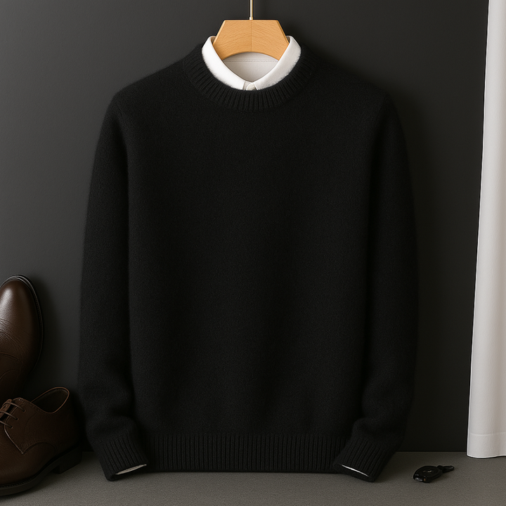 Men's comfortable soft knitwear sweater, crewneck, long sleeve, perfect for casual winter fashion and everyday comfort.