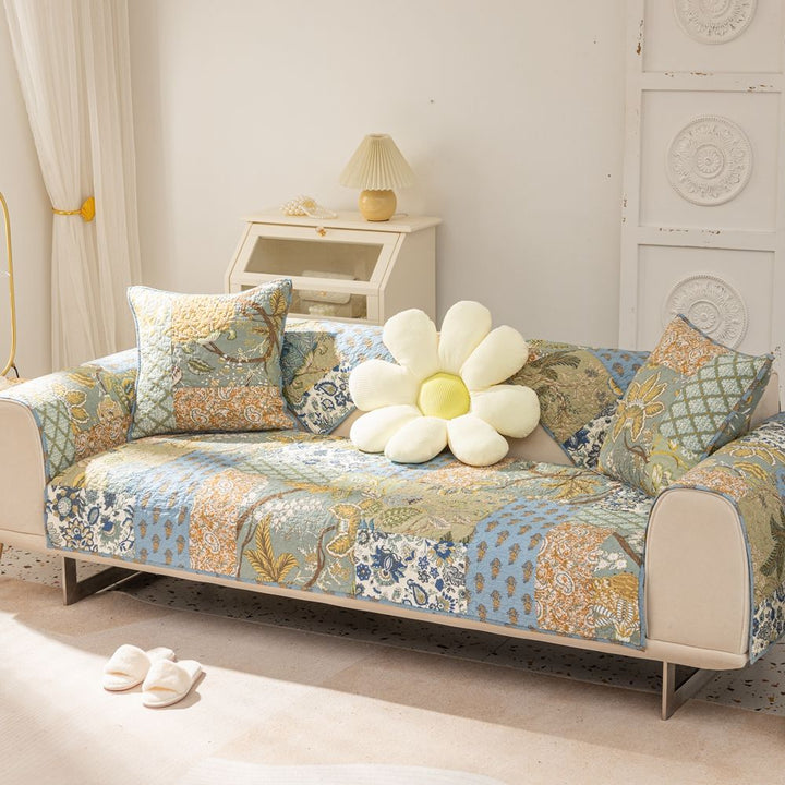 Classic Floral Cotton Sofa Cover with Non-Slip Backing