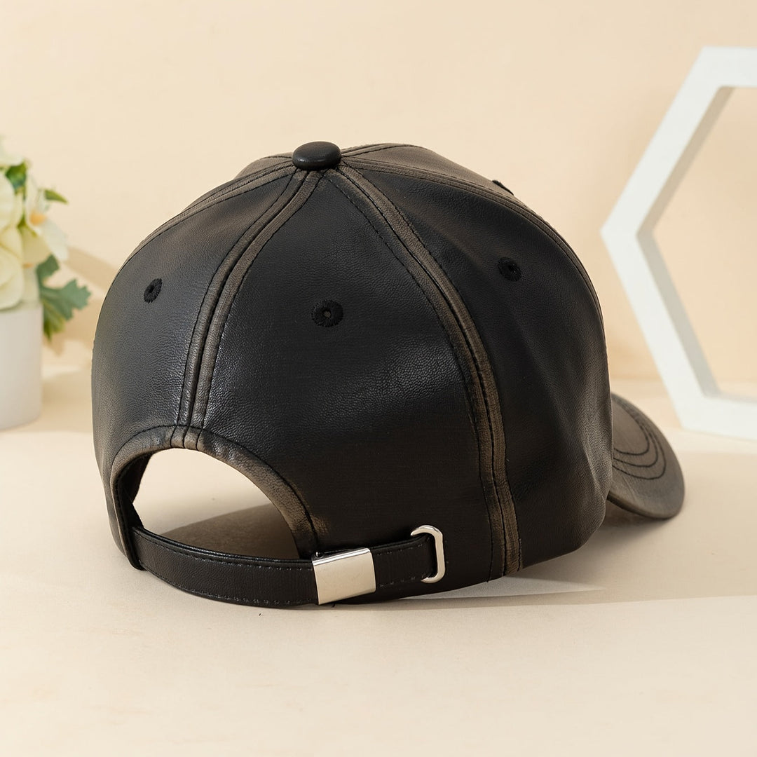 High-quality men's classic black leather hat, a durable and sophisticated fashion statement.
