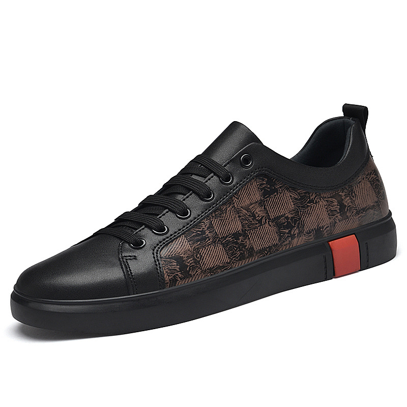 Sole detail of men's signature footwear, offering excellent grip and cushioned support.