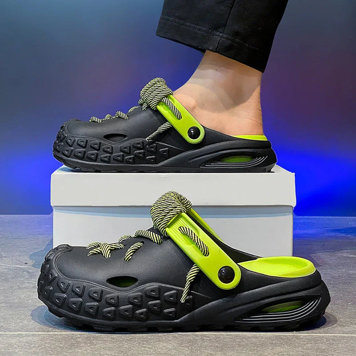 Lightweight men's water-friendly clogs, ideal for beach or casual outings.