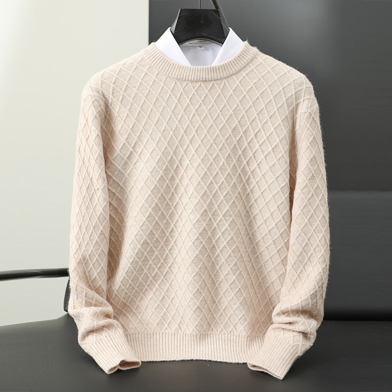 Stylish men's classic crewneck sweater, ideal for modern menswear and everyday fashion.