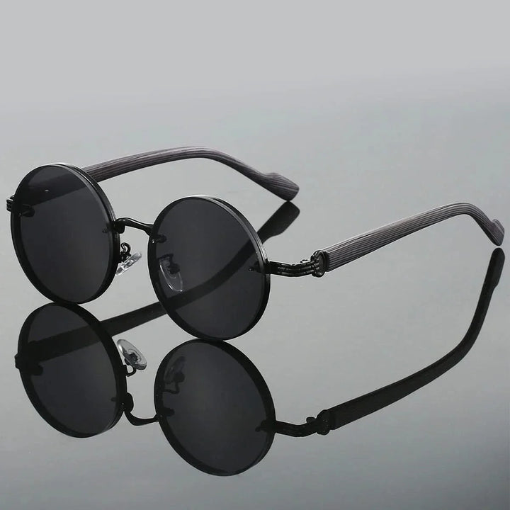 Retro round gradient lens sunglasses for unisex, offering UV protection and anti-glare, a timeless accessory.