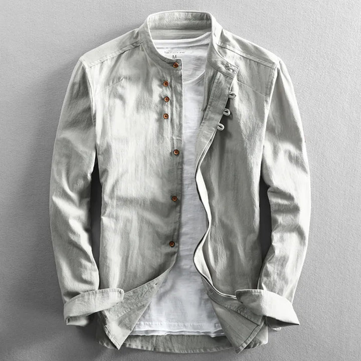 Versatile men's Japan style shirt, combining everyday style with sophisticated flair.
