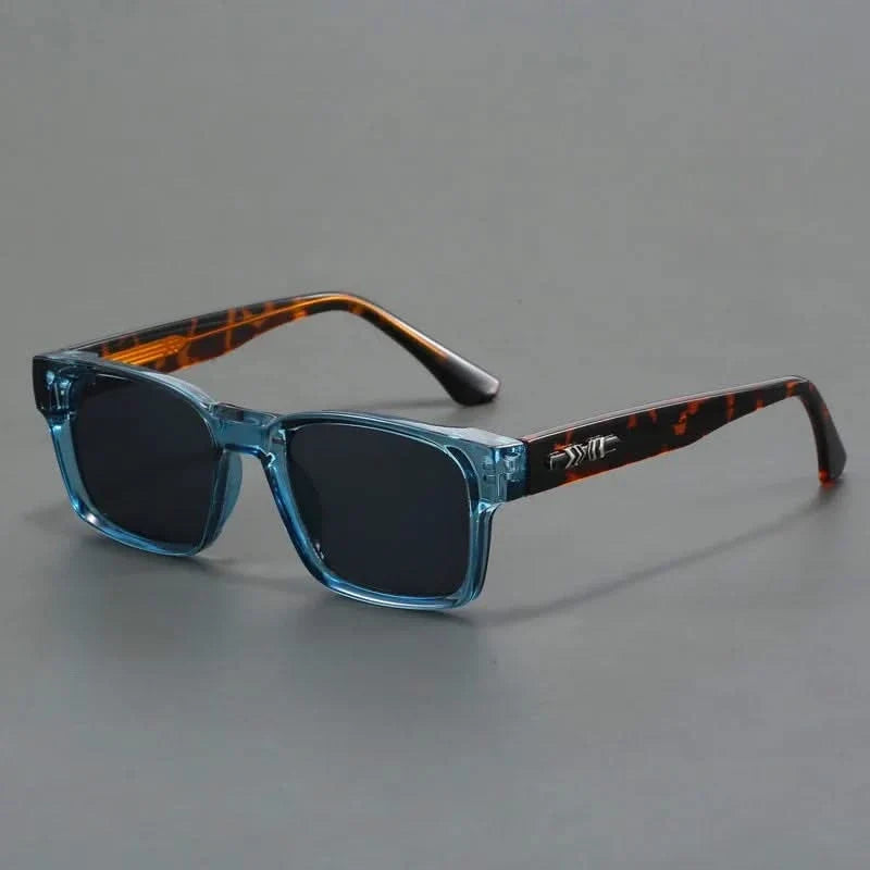 Unisex bold square sunglasses, perfect for style & eye protection. UV400 anti-reflective lenses.