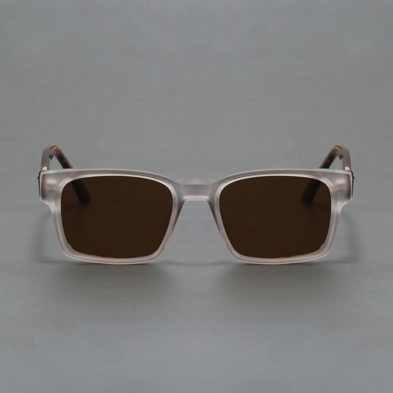 Unisex statement sunglasses: striking square frames with full UV protection for all-day wear.