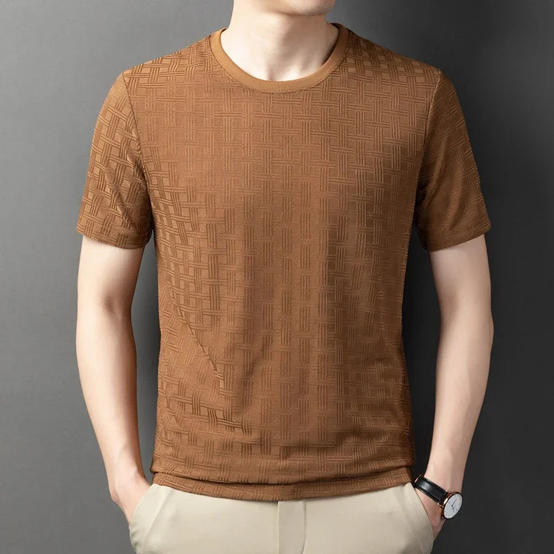 Men's classic fit t-shirt, a stylish short sleeve top for everyday comfort and versatile casual wear.