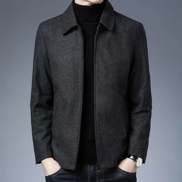 Modern men's tailored jacket, blending sleek style with everyday comfort for both formal & casual occasions.