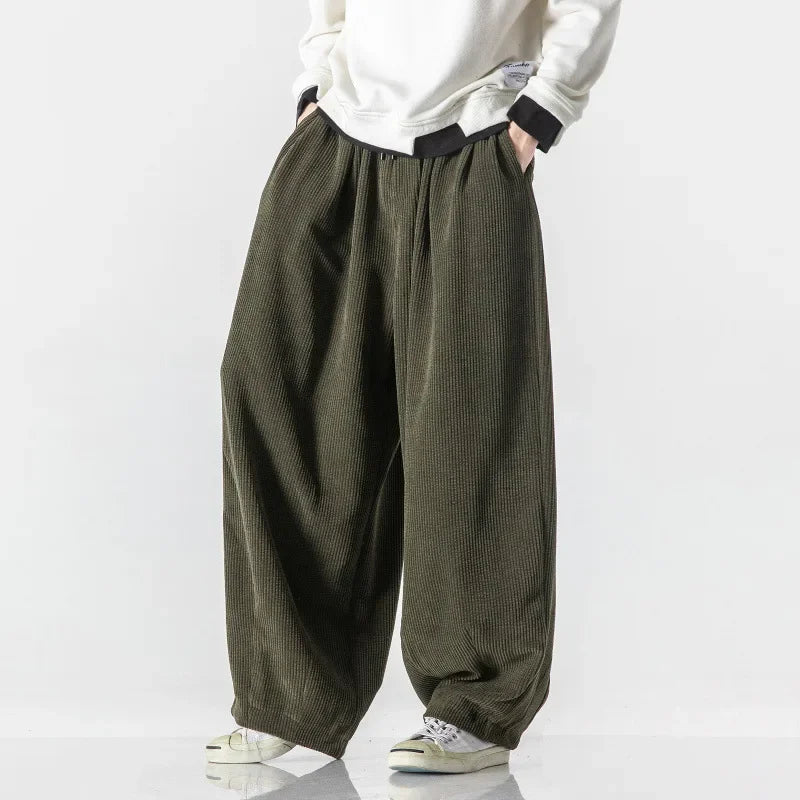 Ultimate comfort: unisex relaxed fit sweatpants, soft and cozy loungewear for everyday wear.