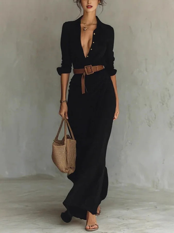 Effortless style: Women's elegant long-sleeve wrap maxi dress, comfortable and fashionable for any occasion.
