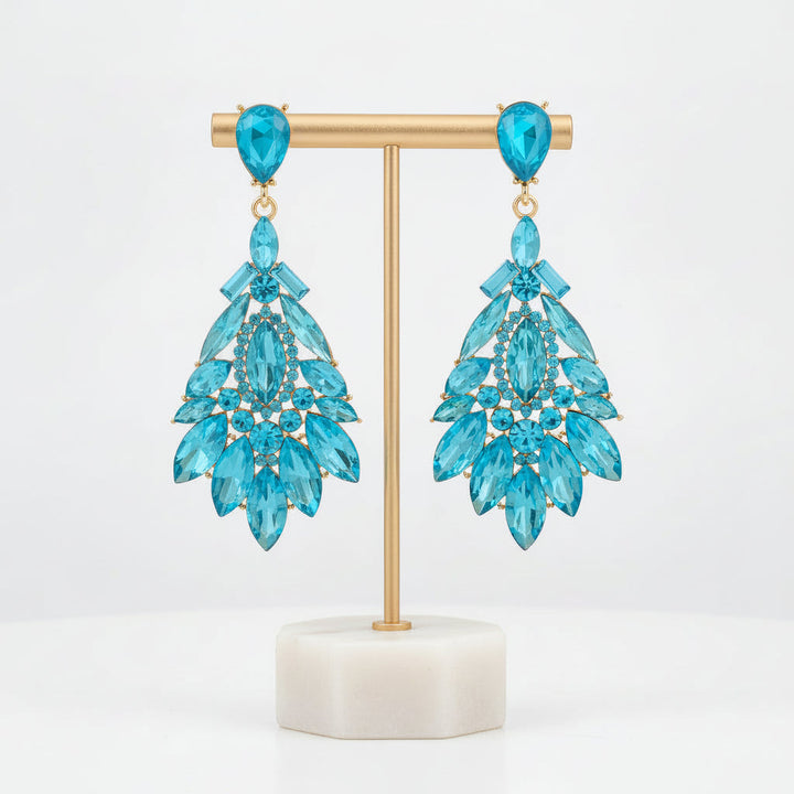 Elegant crystal drop earrings for women, perfect for weddings, parties, or special occasions. Sophisticated jewelry.