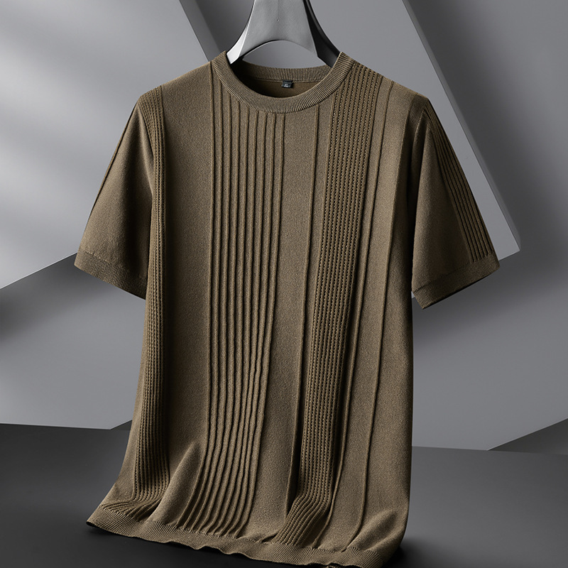 Men's lightweight textured knit tee with a crew neck, perfect for casual everyday wear.
