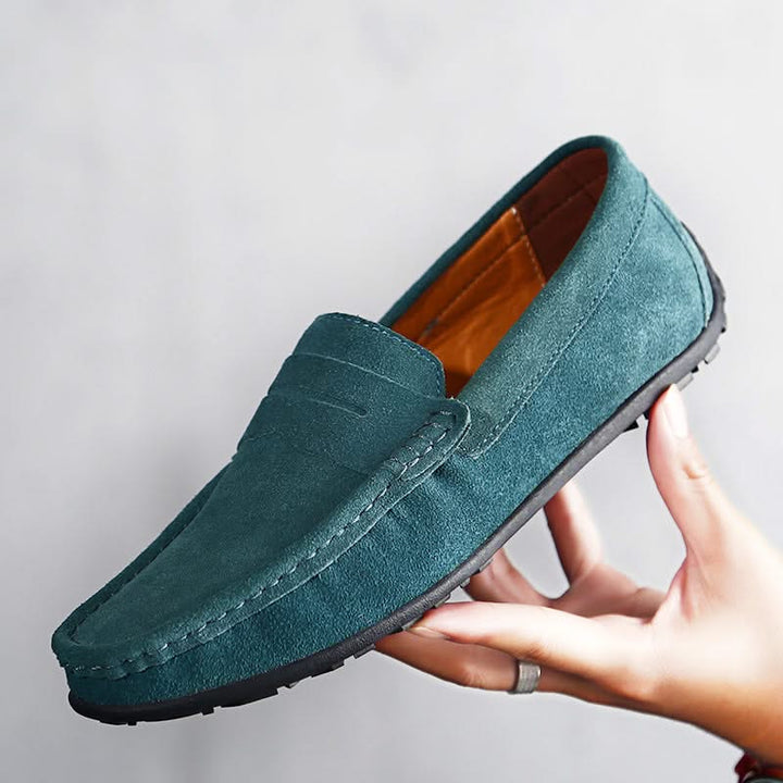 Top view: Classic men's Hudson loafers, highlighting slip-on convenience & timeless style for men's fashion.