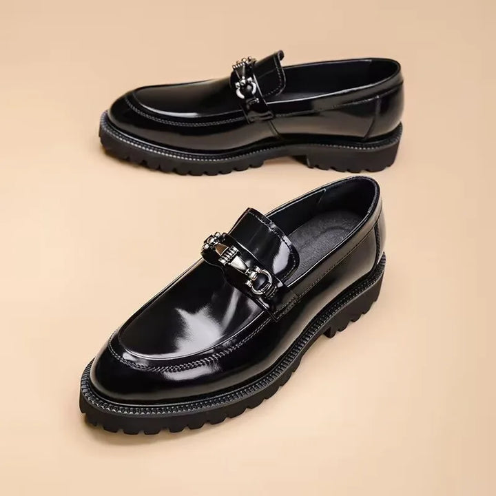 Comfortable men's slip-on loafers, perfect for all-day wear, combining classic style with elegance.