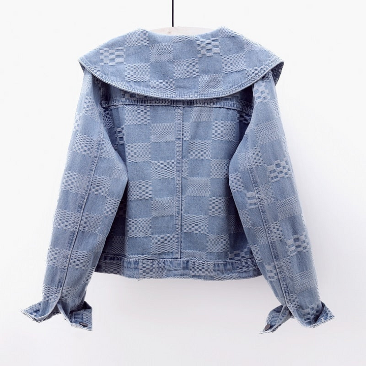 Versatile women's stylish cropped jacket with a chic collar, great as modern casual outerwear.