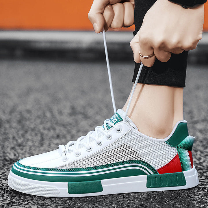 White men's everyday shoes with dynamic comfort, perfect for active walking.