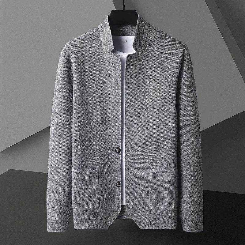 Modern men's versatile everyday jacket with a sleek design. Perfect casual outerwear for daily wear.