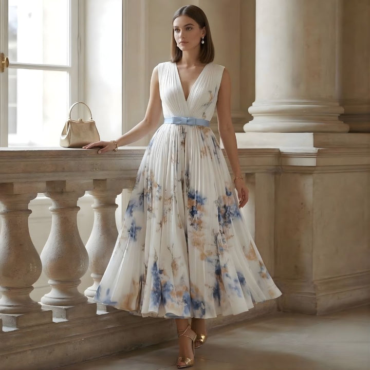 Stylish women's maxi dress: pleated V-neck, cinched waist, and practical pockets for wedding guests.
