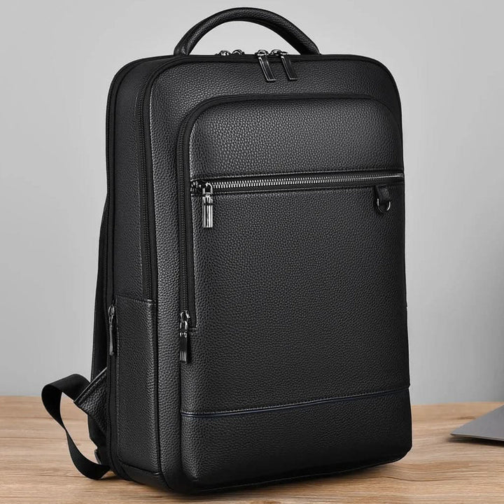 Ergonomic smart USB travel backpack, offering comfort & convenience for laptops & daily essentials.