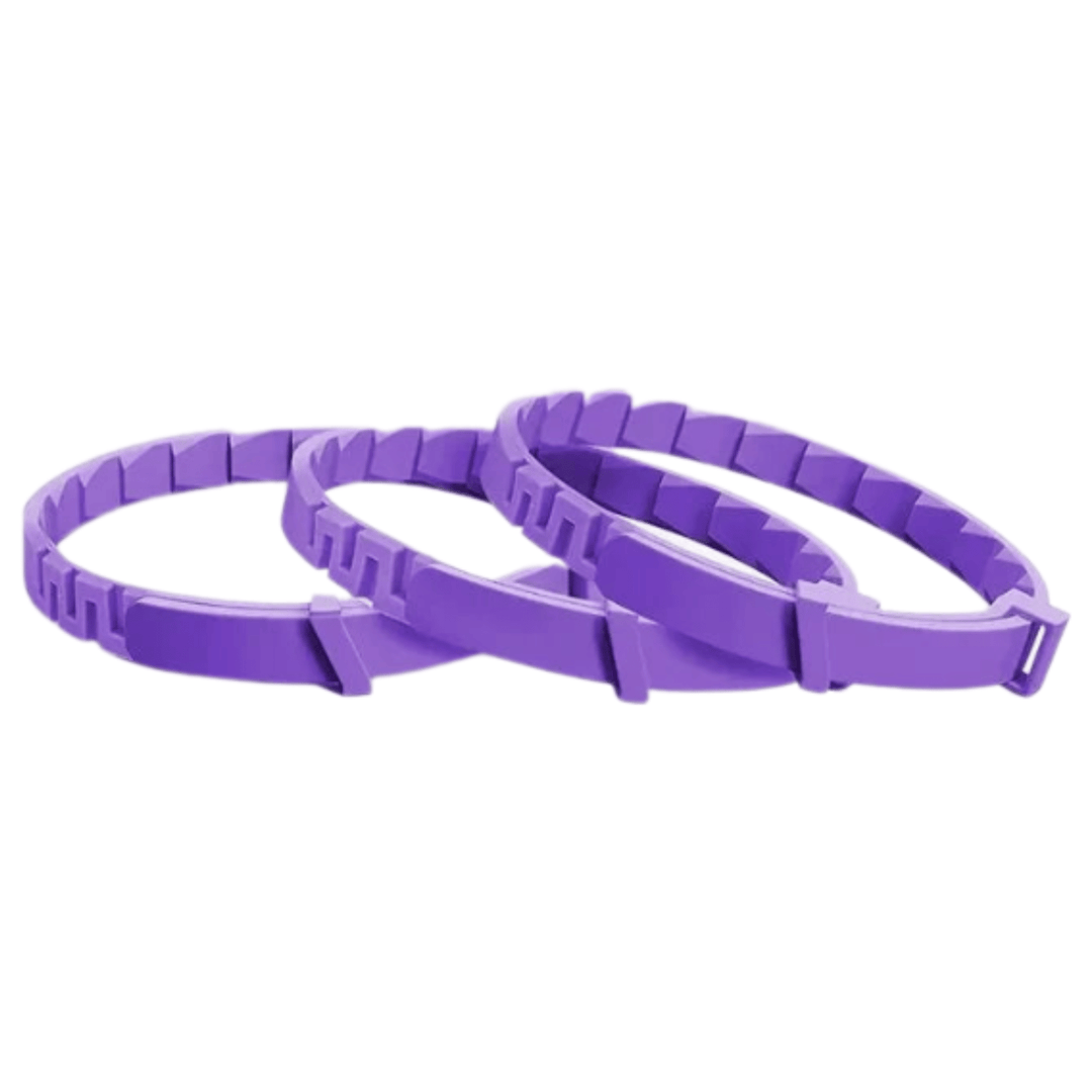 Calming adjustable cat collar designed for anti-stress, flea & tick parasite control