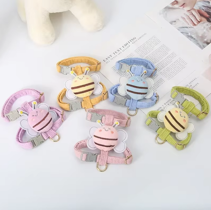 Pet lead with bee motif, matching the adjustable dog harness, essential for safe pet walks.