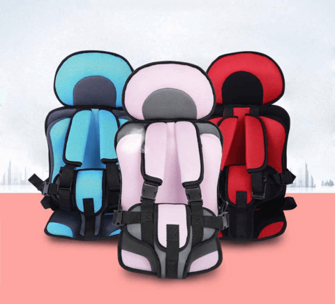 Adjustable car seat: rear-facing for infants, front-facing for older children 0-12 years.