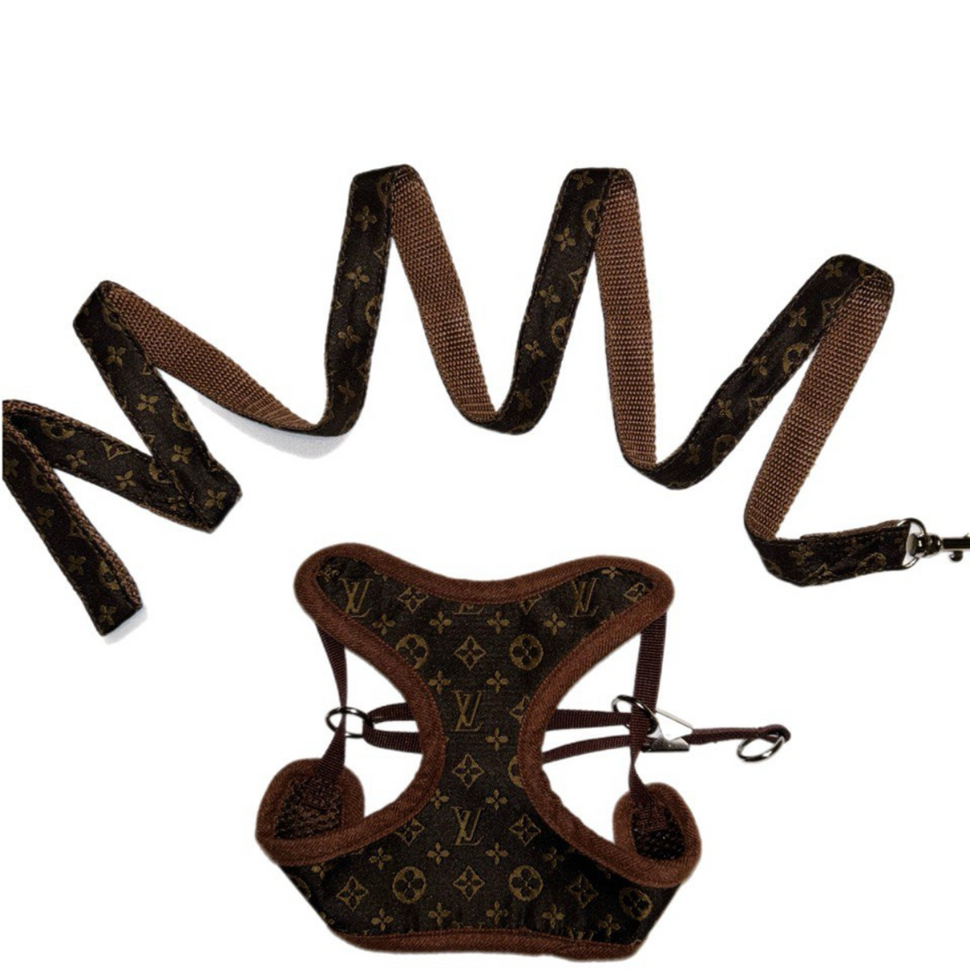 Close-up of the breathable, soft material of the comfortable dog harness & leash for pleasant pet walks.
