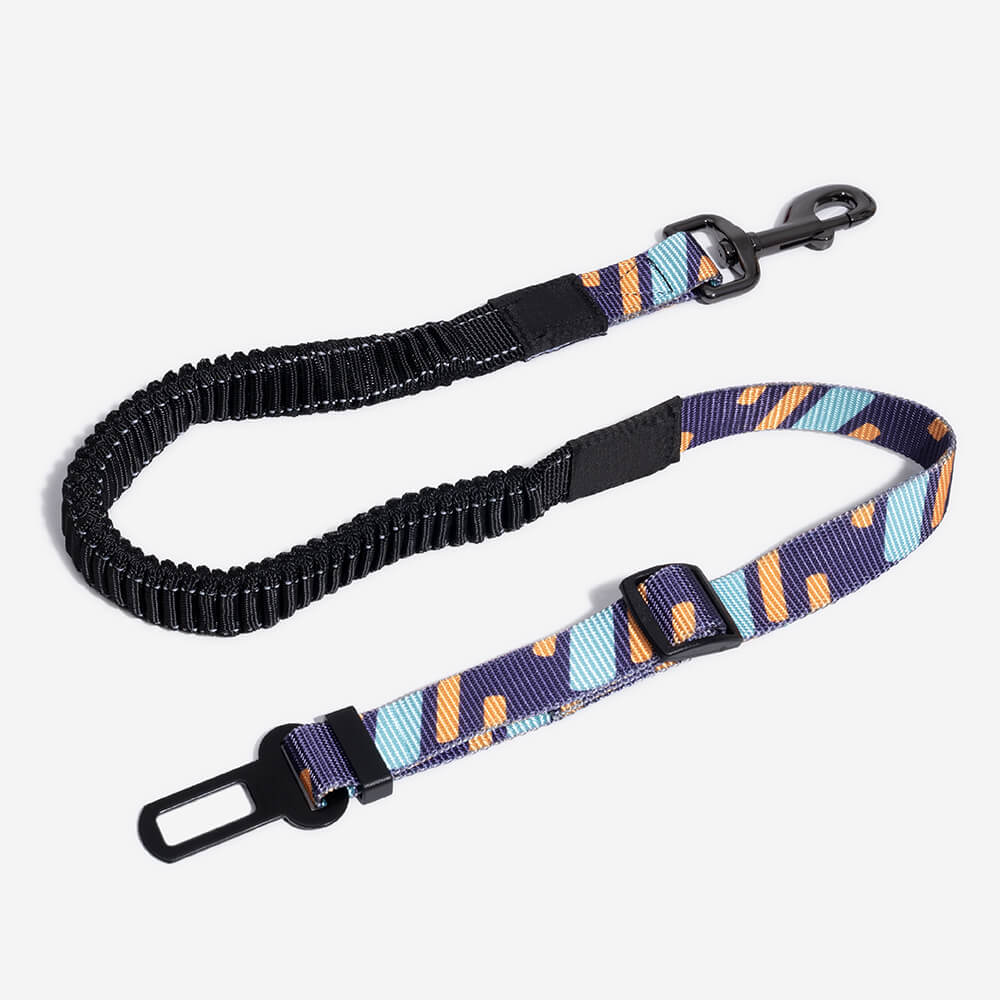 Adjustable pet safety car seat belt, ensuring dog safety and comfort during car journeys.