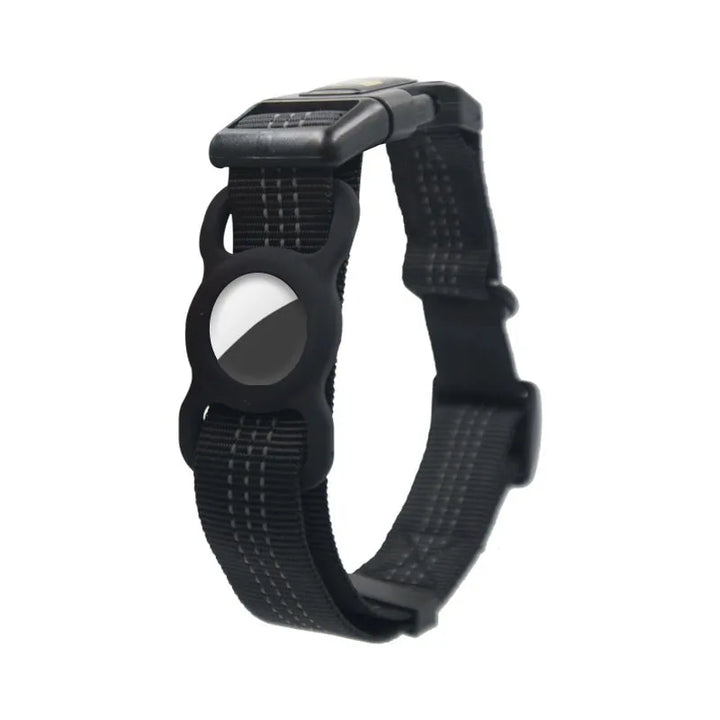 Durable pet collar, adjustable and reflective, ensuring canine visibility during dog walking.