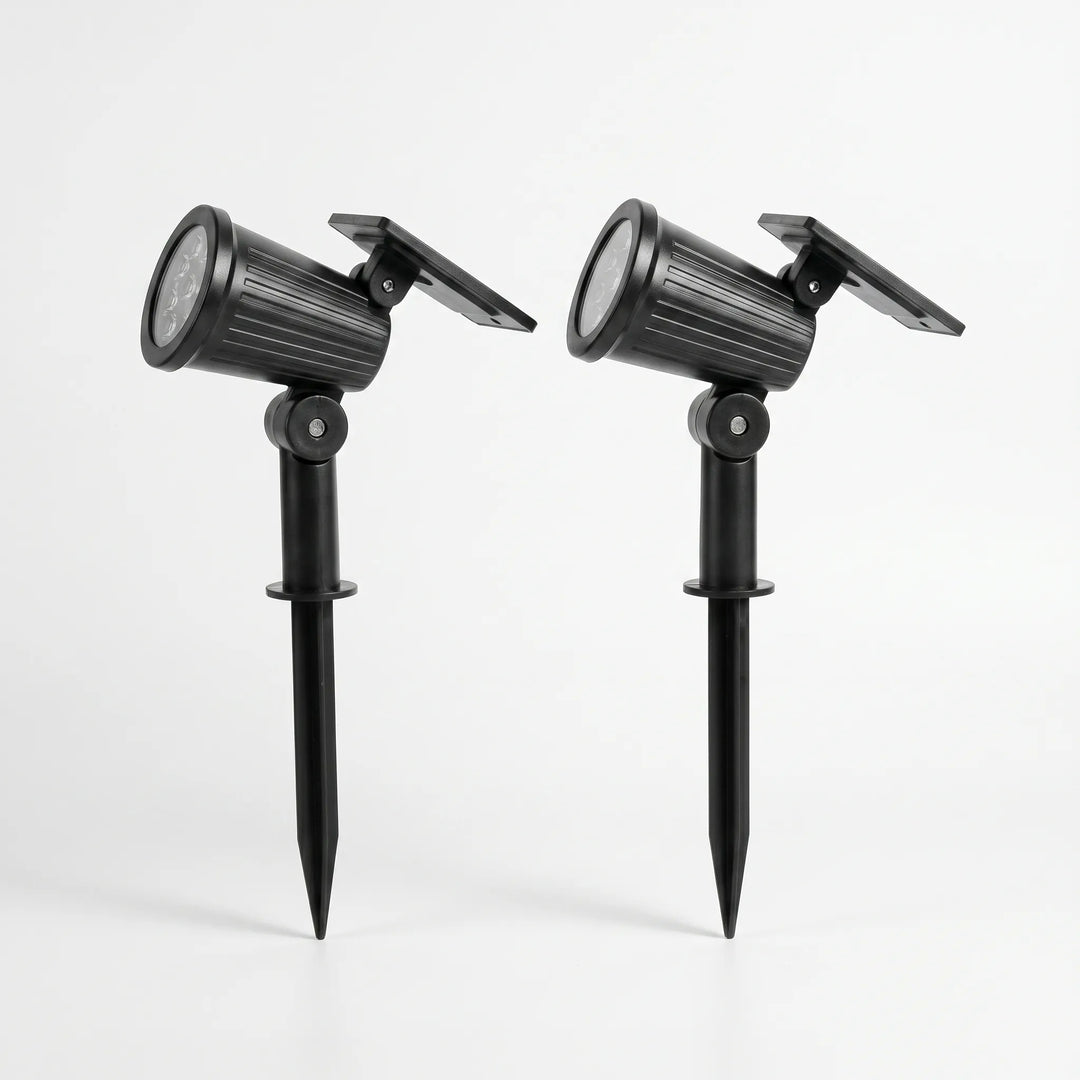 Weather-resistant solar landscape light with adjustable head for yard accent lighting.