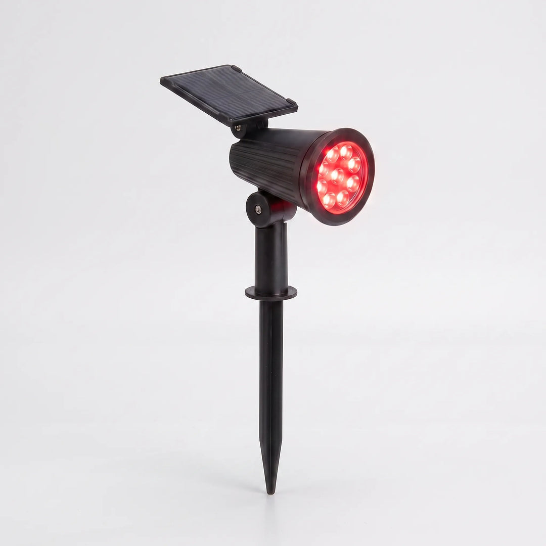 Energy-efficient adjustable solar spot light, perfect for automated garden lighting.