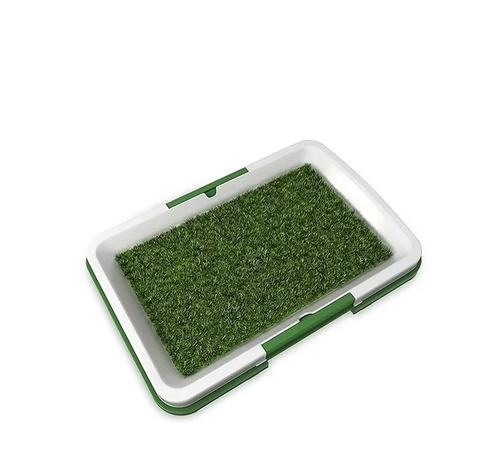 Durable pet training mat featuring artificial grass, perfect for indoor potty breaks or outdoor use
